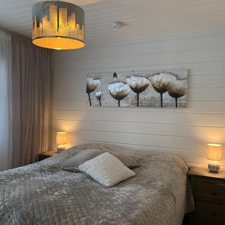 Elegant Villa On The Shore Of Lake Saimaa 拉彭兰塔 外观 照片
