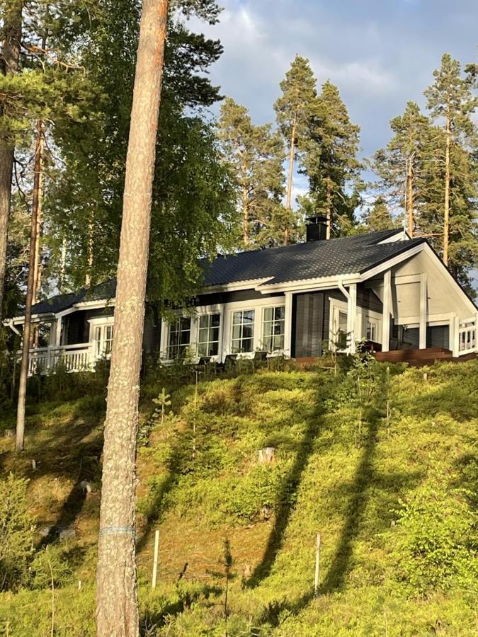 Elegant Villa On The Shore Of Lake Saimaa 拉彭兰塔 外观 照片